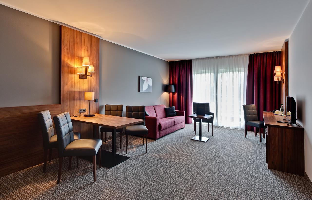 Sante Royale Hotel- & Gesundheitsresort باد لانغينسالزا المظهر الخارجي الصورة